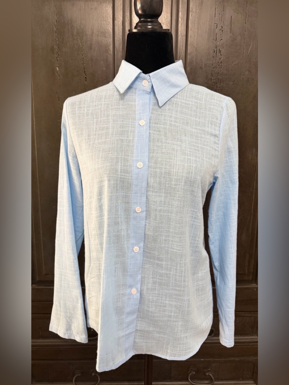 Button down Long sleeve Blue blouse - Size Medium